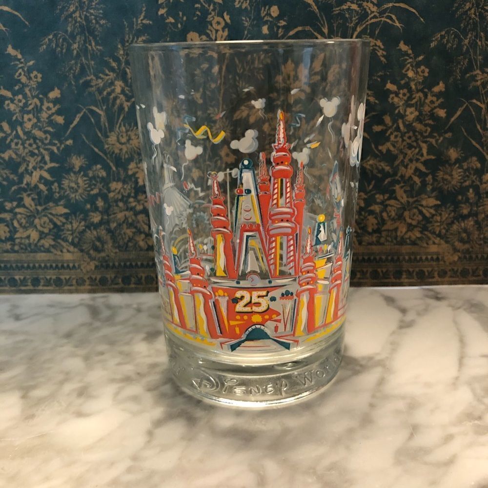 Vintage Walt Disney World 1996 25th Anniversary Glass